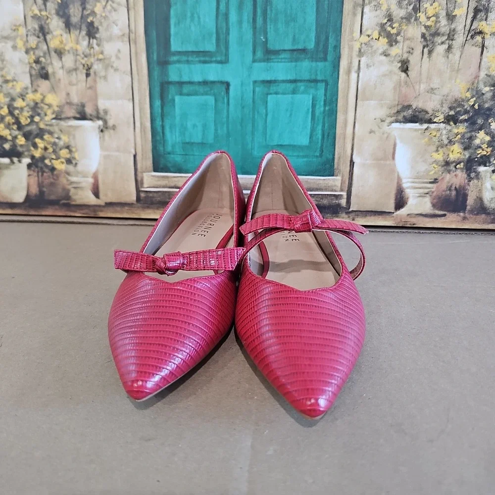 Journee Collection Womens Cait Pointed‎ Toe Ballet Flats. Size: 9. Color: Red